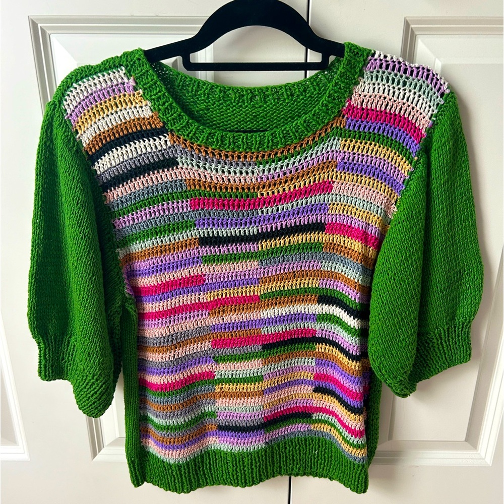 Multicolored crocheted top. No tags pretty bright colors
